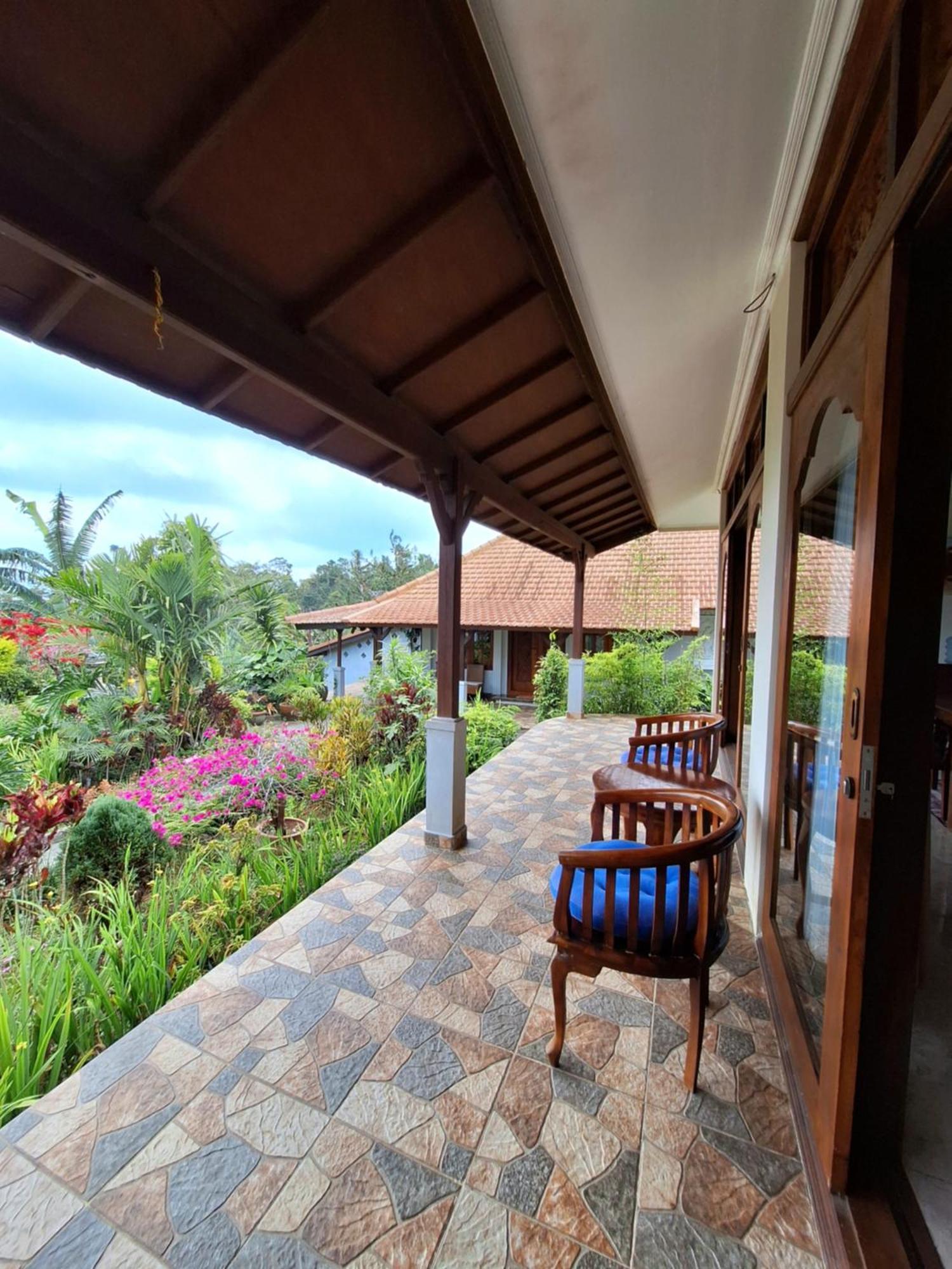 Manigelang Villa Munduk Kamer foto